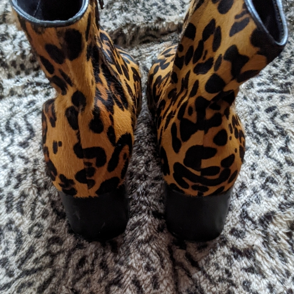 Leopard Booties - Picture 5 of 6